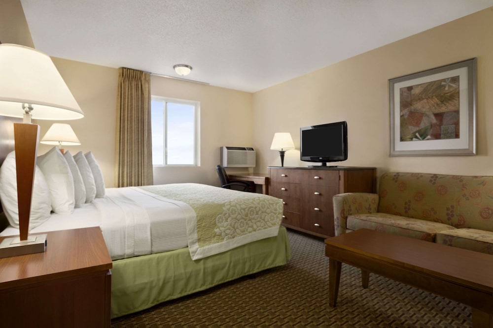 Days Inn & Suites by Wyndham Gunnison - photo 22