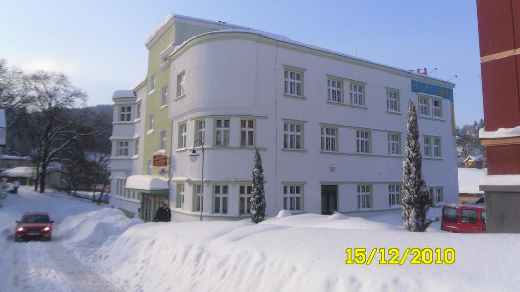 Hotel Grand - carbon neutral hotel in Tanvald