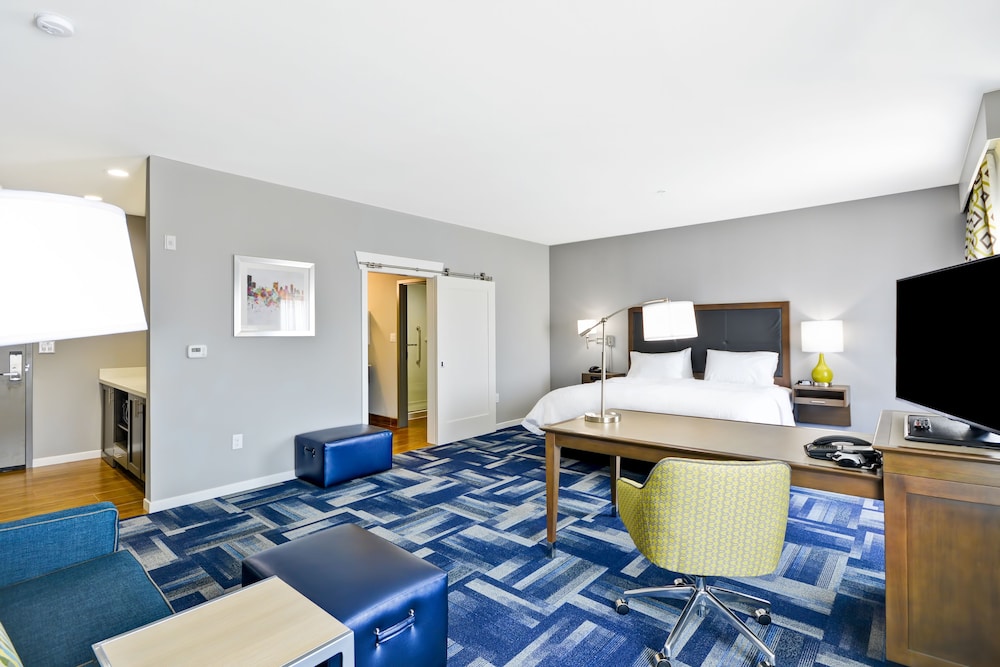 Hampton Inn Kyle - photo 11