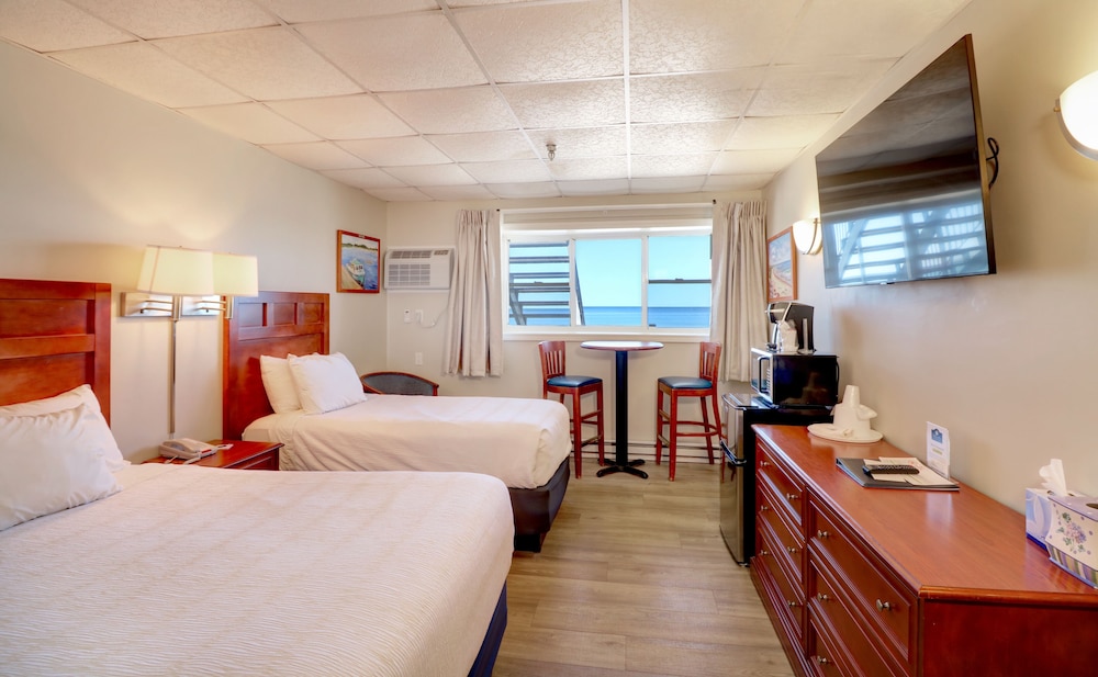 Atlantic Oceanfront Hotel - photo 29