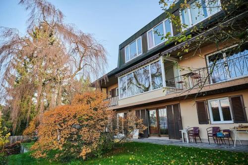 zeitweise . haus Denkerhaus und Stadtoase — 4-Star Luxury Hotel in Weingarten, Germany