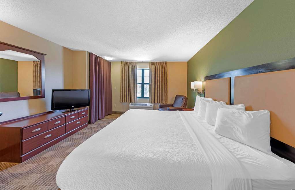 Extended Stay America Suites Los Angeles Valencia - photo 18