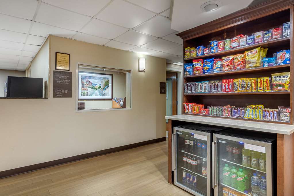 Comfort Inn & Suites Hamilton Place - photo 32