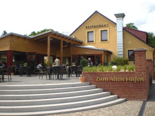 Zum Alten Hafen — Rathenow