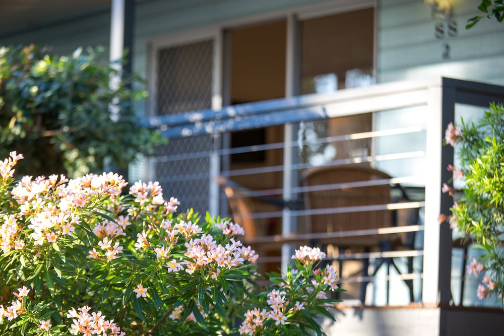 Thou Walla Sunset Retreat - carbon neutral hotel in Soldiers Point