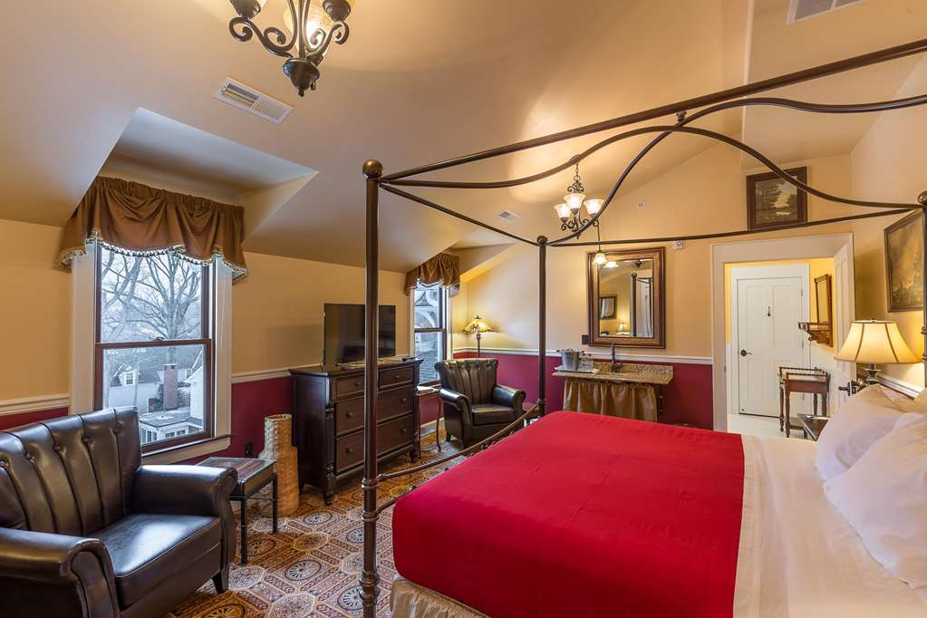 Steele Mansion - photo 13