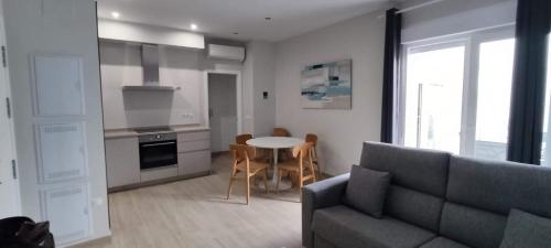 Guesting Hospital — 4-Star Luxury Hotel in Cadiz, Spain