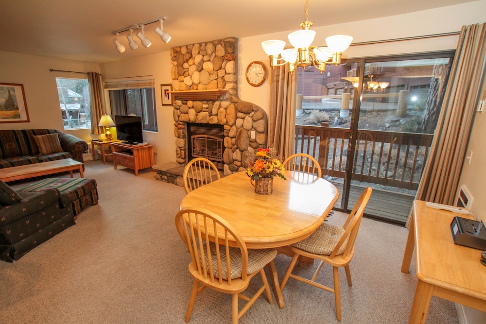 Mammoth Ski & Racquet Club - photo 21