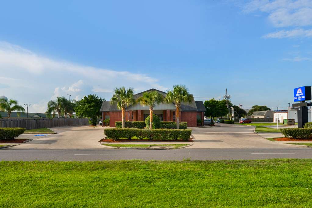 Americas Best Value Inn Pasadena Houston - photo 3