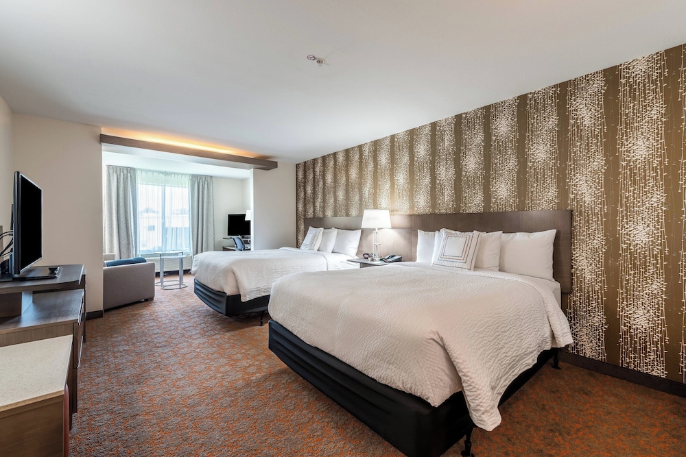 Fairfield Inn & Suites by Marriott St. Joseph Stevensville - photo 7