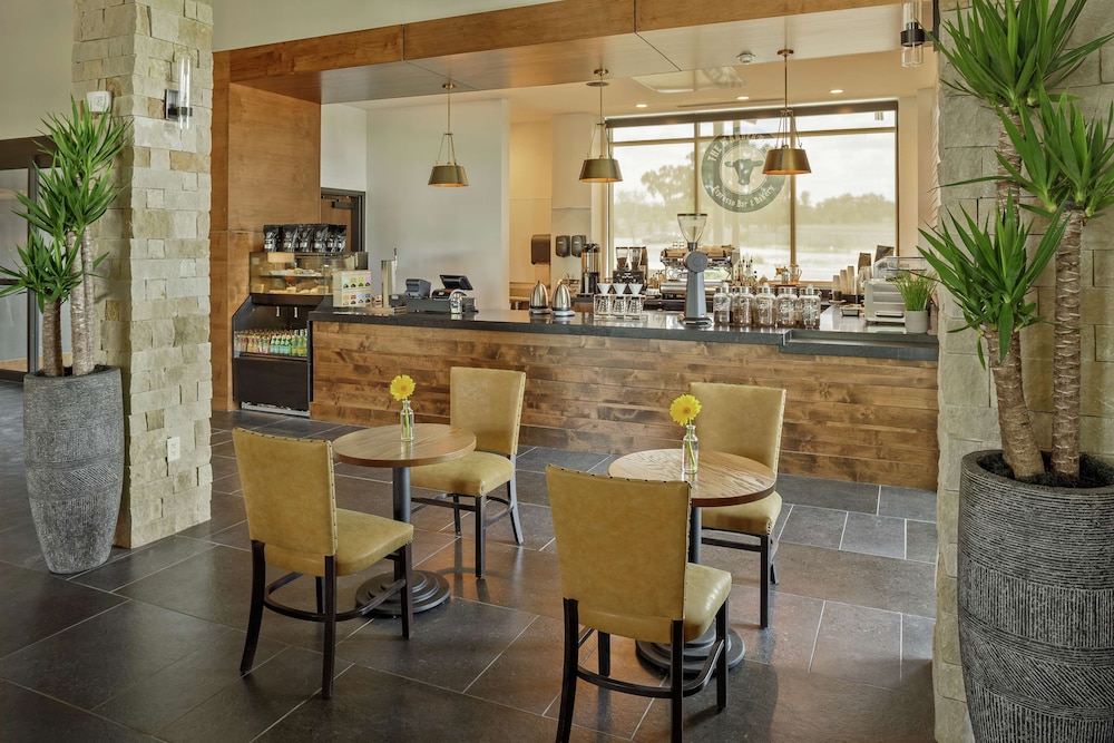 The Bevy Hotel Boerne a DoubleTree by Hilton - photo 23