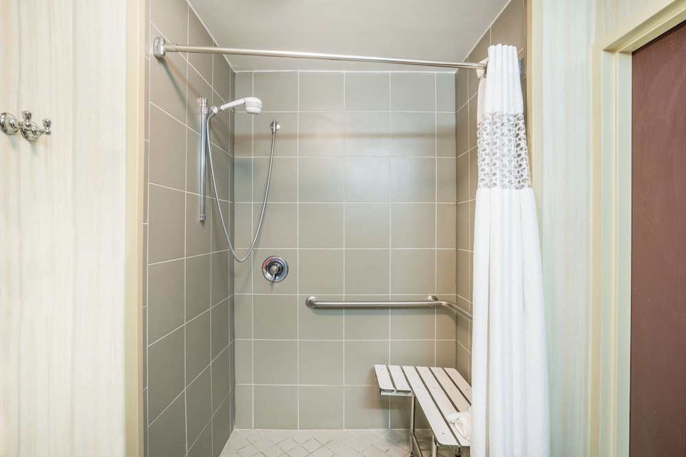Spark by Hilton Bardstown - photo 20