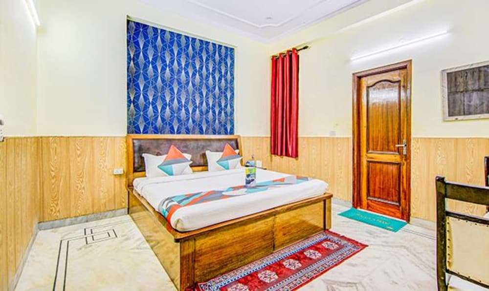 Royal Ashray by Fab Hotels - last minute hotel in Noida