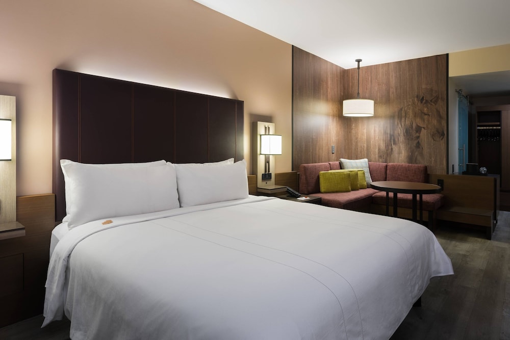 Santa Ynez Valley Marriott - photo 5