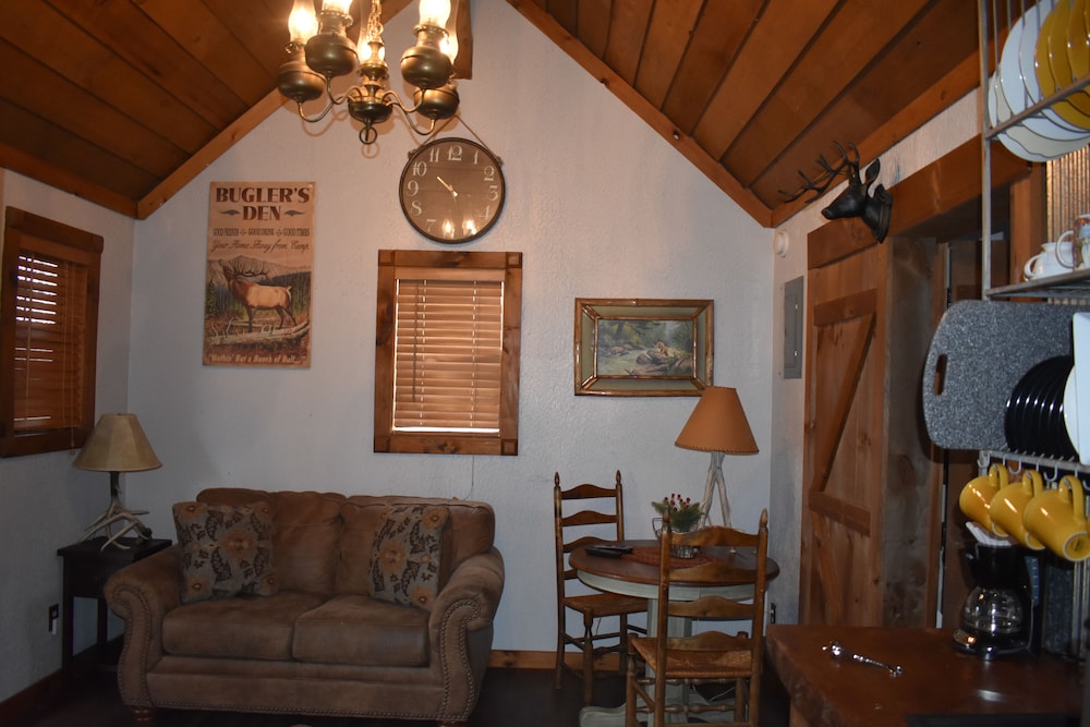Bear Creek Lodge Cabin Resort - photo 51