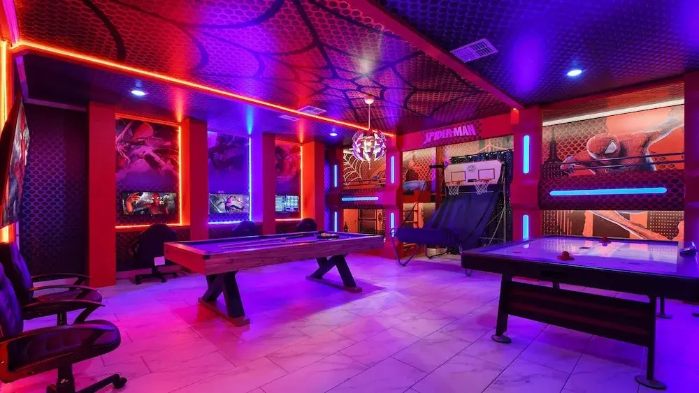 Themed Rooms & Pool in Storey Lake Resort - photo 19