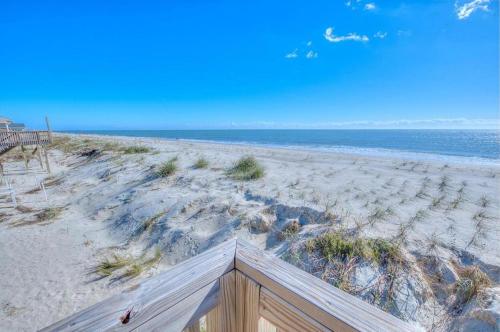 Humble by the Sea - photo 8