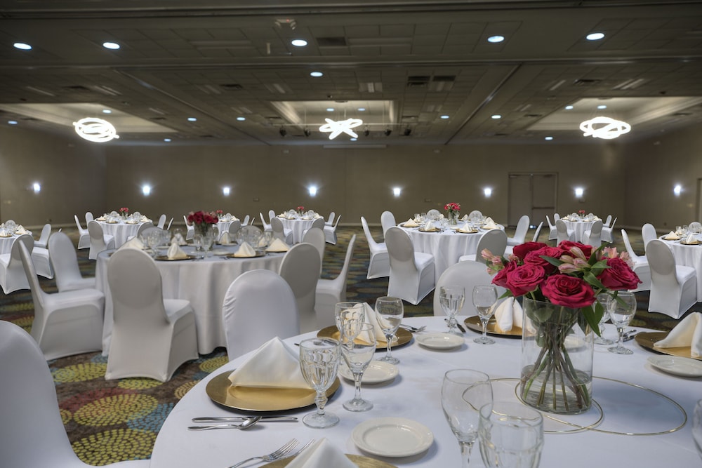 Holiday Inn Express Janesville I 90 & US Hwy 14 by IHG - photo 27