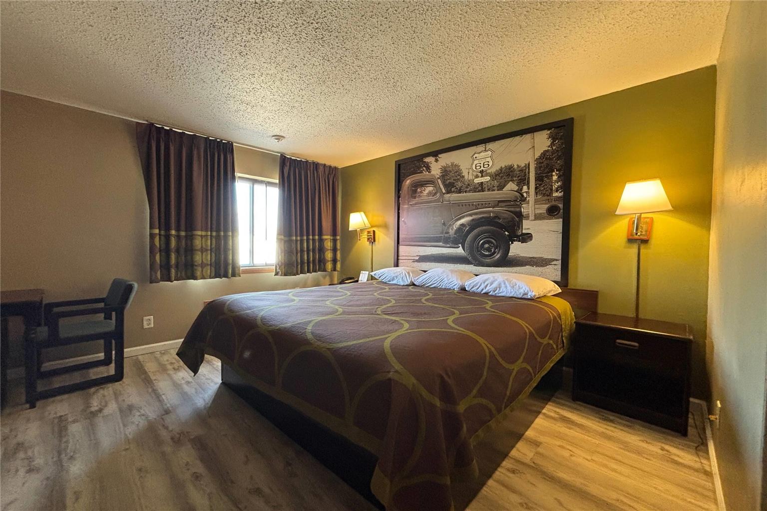 Super 8 by Wyndham Normal Bloomington - photo 16