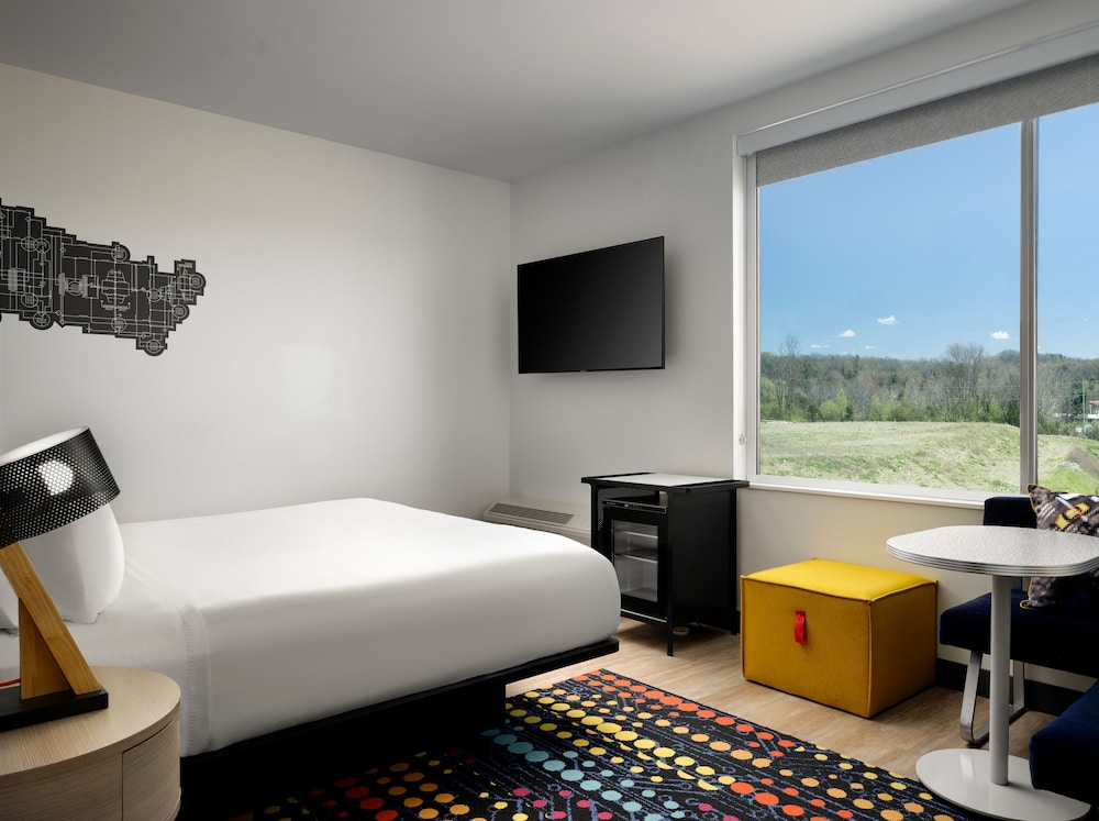 Aloft Knoxville West - photo 6