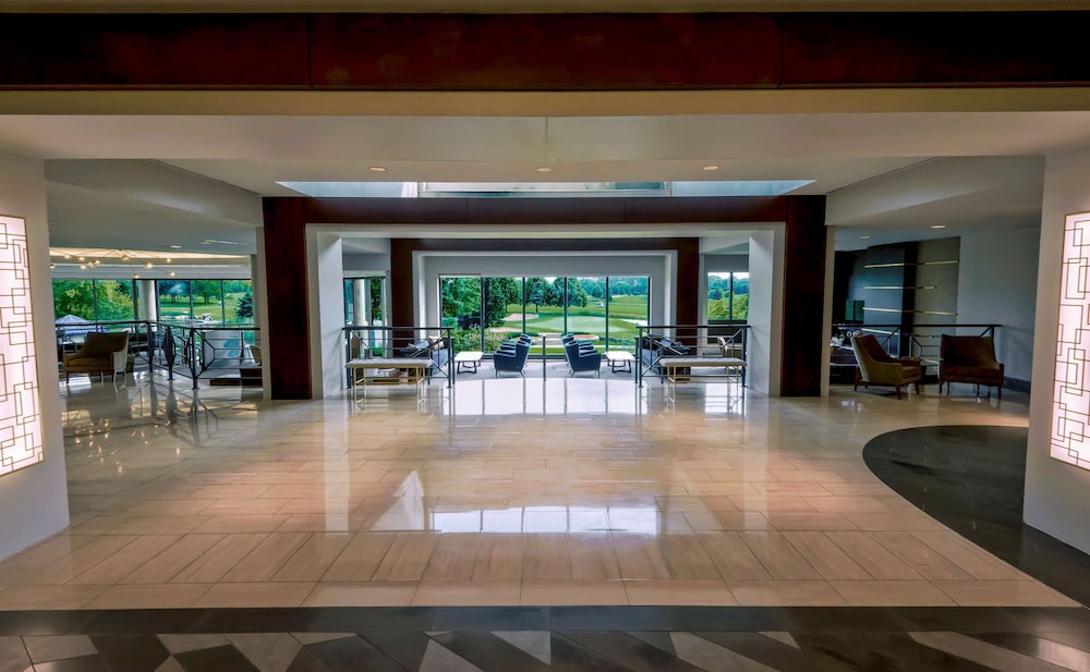 Hilton Chicago Oak Brook Hills Resort & Conference Center - photo 2