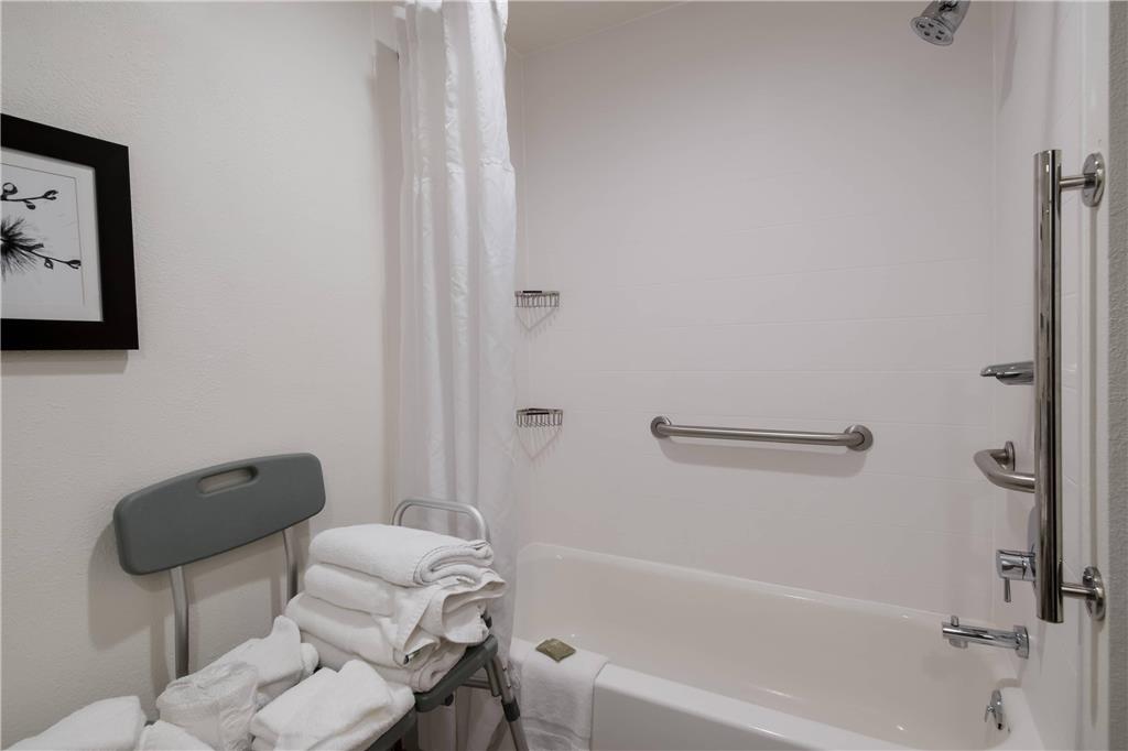 Country Inn & Suites by Radisson Harrisburg Northeast Hershey - photo 12