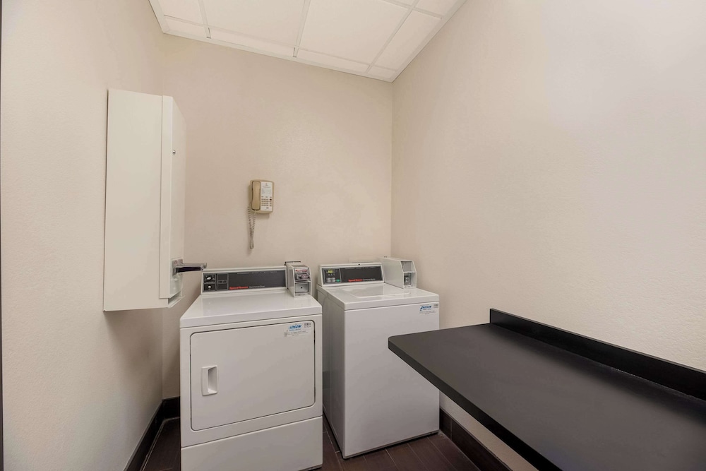 Comfort Inn & Suites Las Vegas Nellis - photo 33