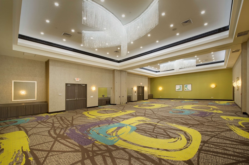 Hilton Garden Inn College Station - photo 36
