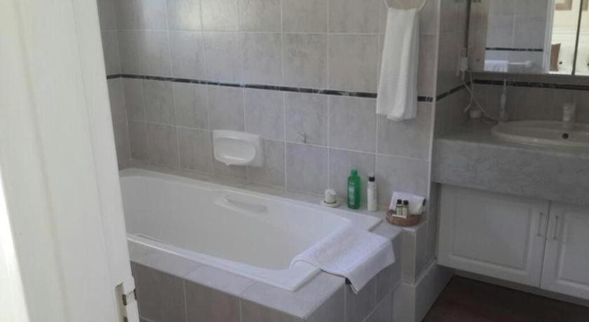Tranquille Manor