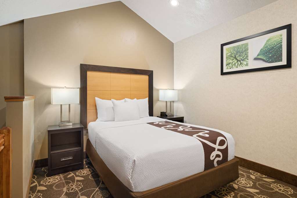 La Quinta Inn & Suites by Wyndham Idaho Falls Ammon - photo 68
