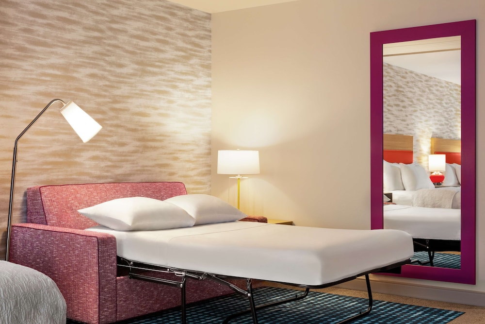 Home2 Suites by Hilton Milwaukee West - photo 19
