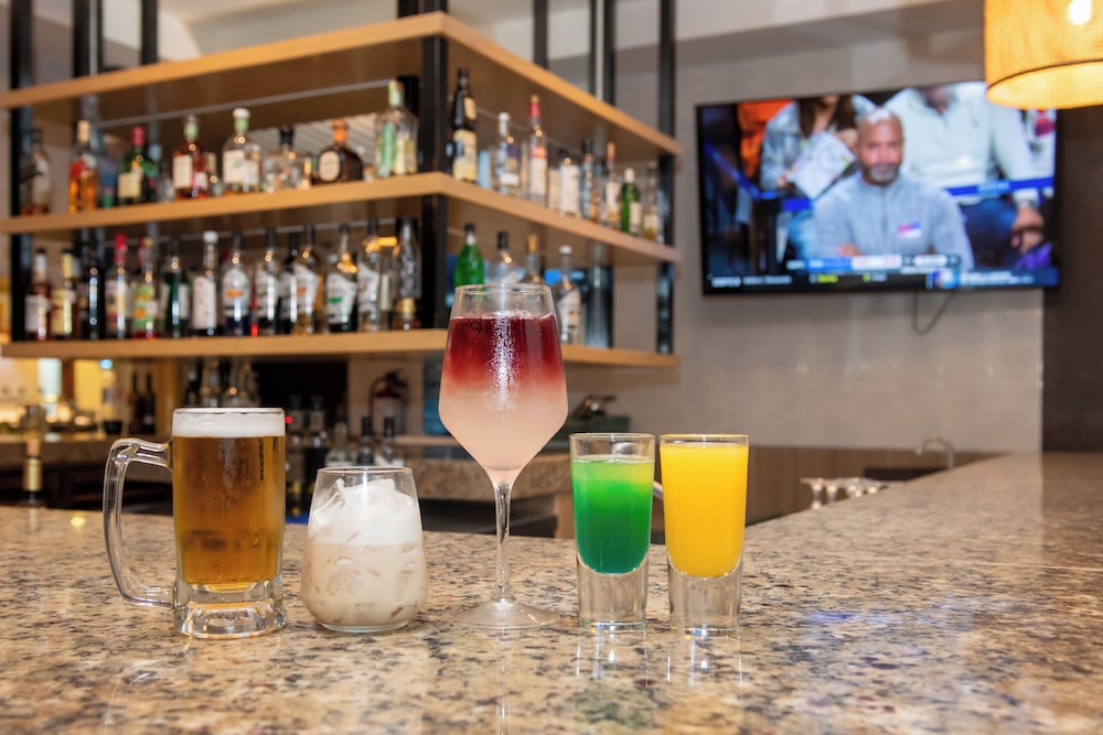 Sports bar