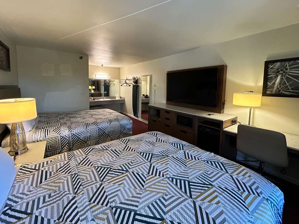 Studio 6 Suites Santa Ana CA - photo 18