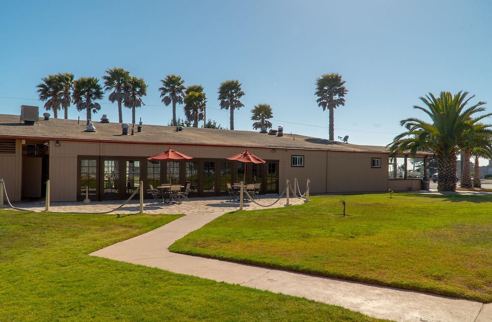San Simeon Lodge - photo 53