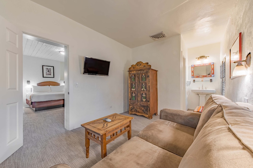 The Historic Taos Inn - photo 37