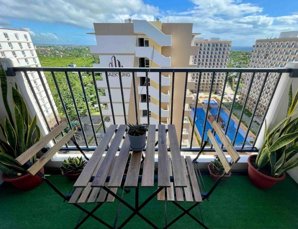 Cozee Staycations — 5-Star Luxury Hotel in Lapu-Lapu City, Philippines