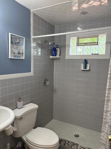 105 Robert Drive — Syracuse — photo 2