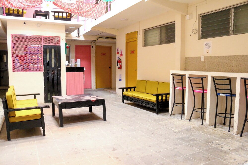 Concierge desk