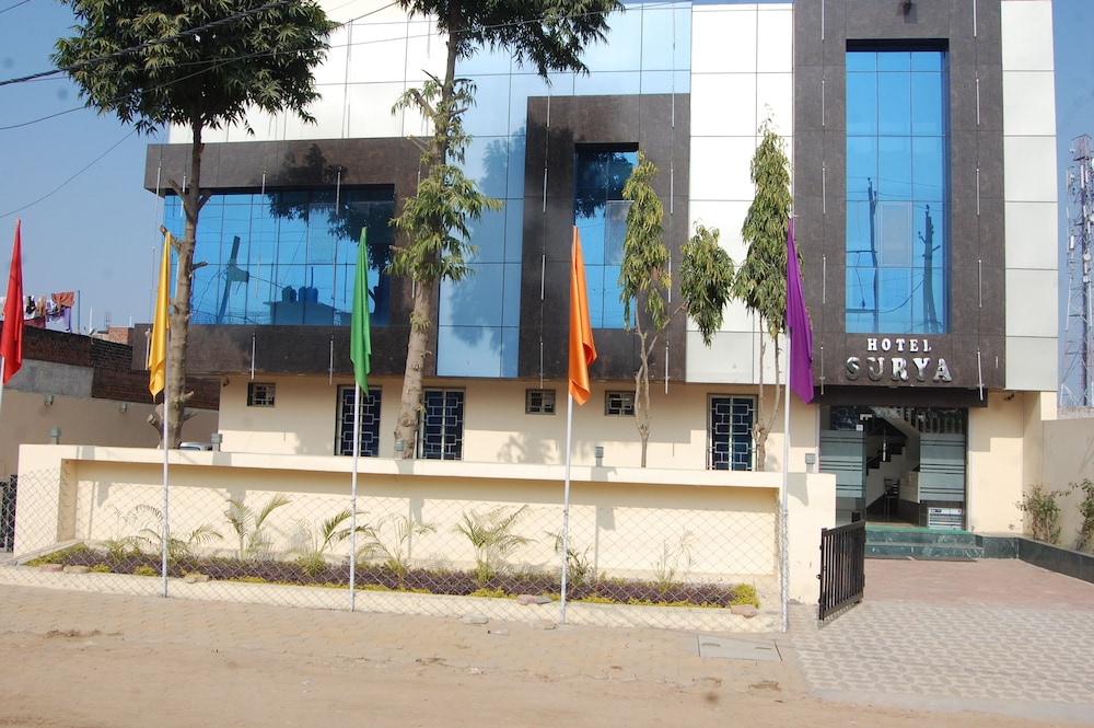 Hotel Surya - carbon neutral hotel in Datia