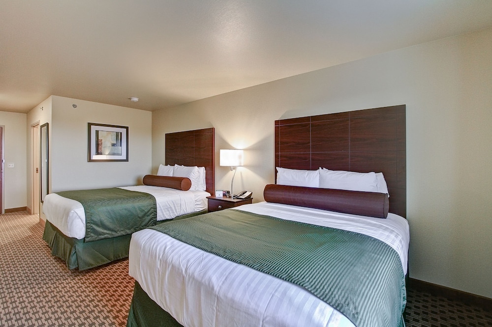 Castle Rock Inn & Suites - photo 11