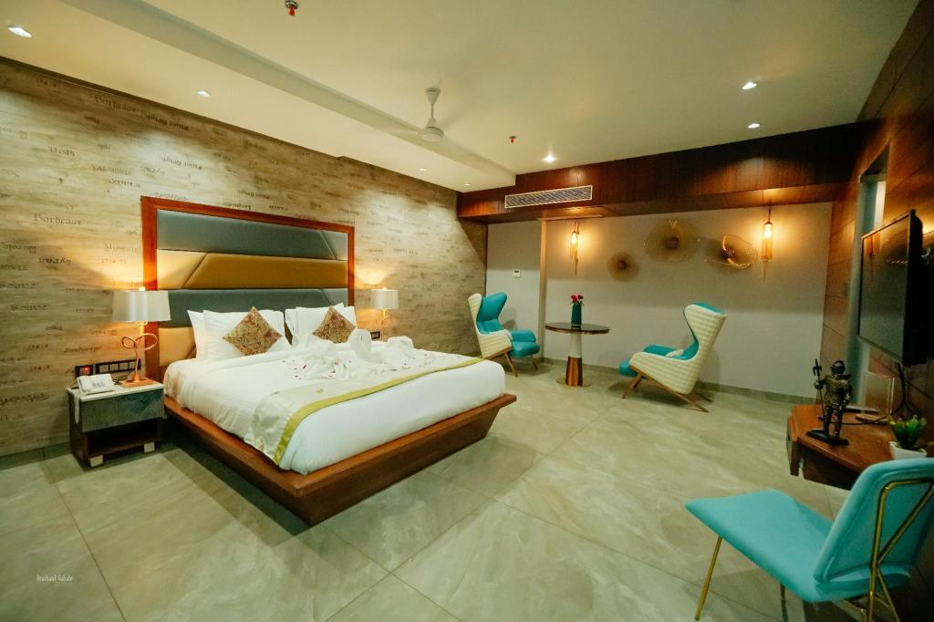 RG Exclusive Hotel Akola — hotel in Akola