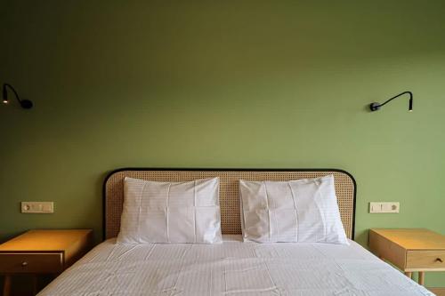 Chic 1BR Apt in Moedani complex By Wehost