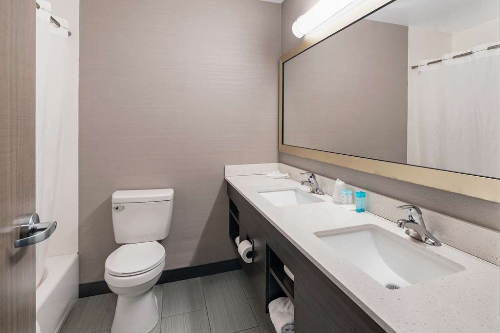 Americas Best Value Inn Foxboro - photo 19