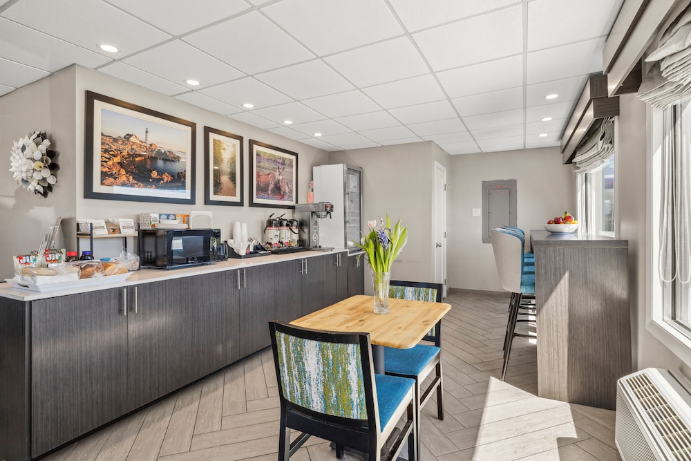 The Elmwood - photo 21