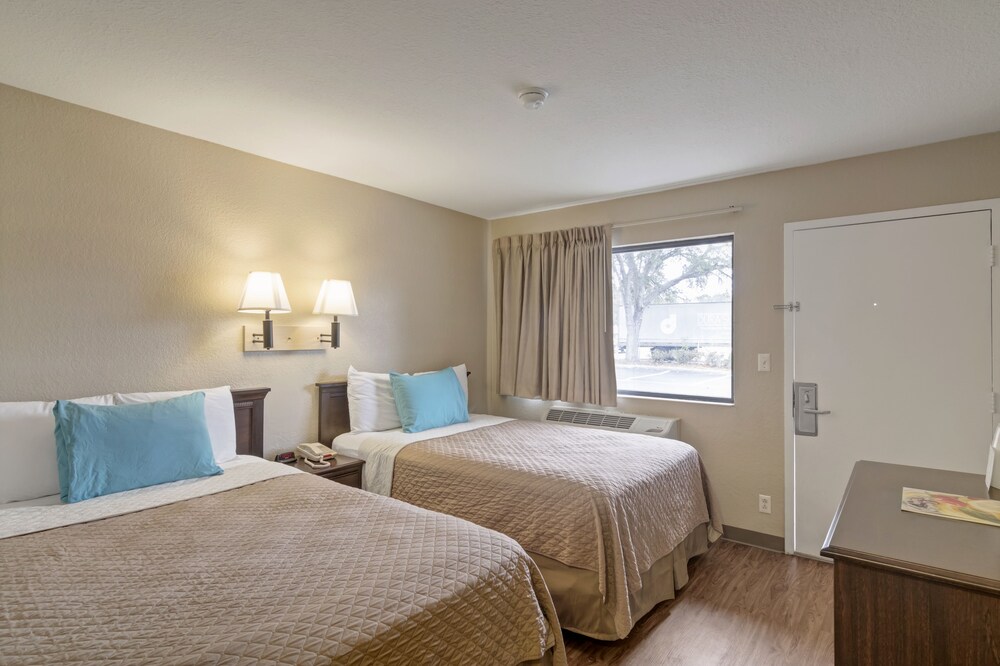 Capital O Hotel Richmond Hill Savannah area I 95 - photo 16