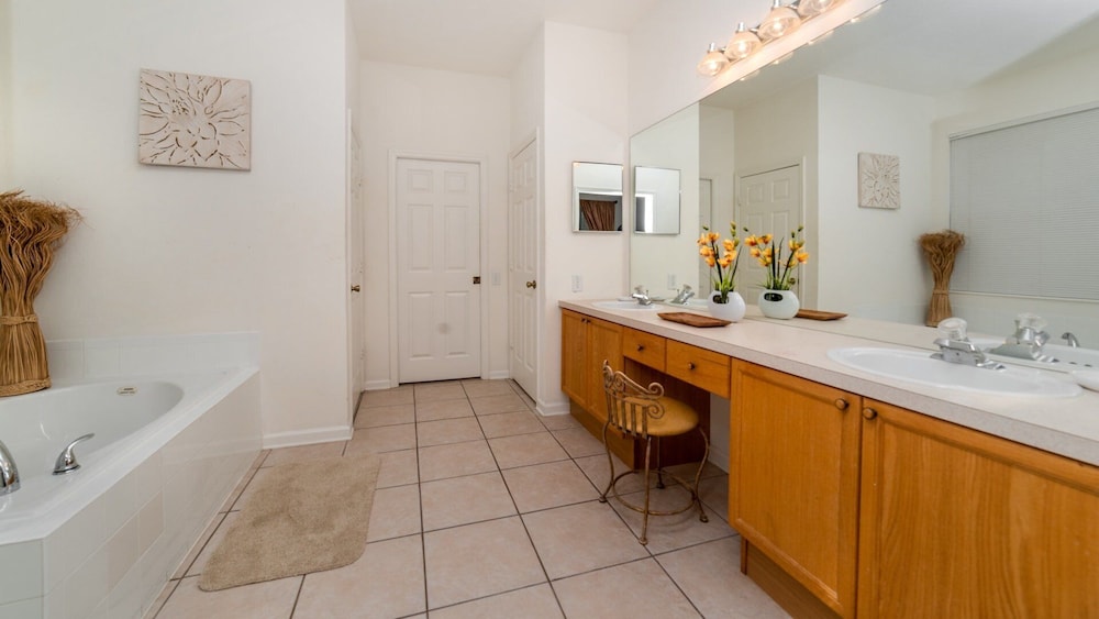 8167 Windsor Palms Resort - photo 17