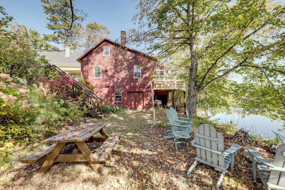 All season Lakefront Escape 8 Mi to Mount Sunapee — hotel in Bradford