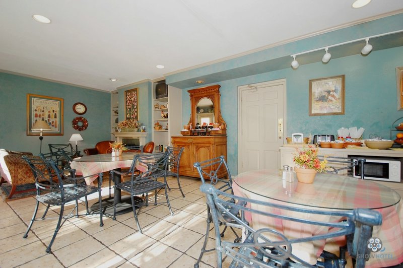 Best Western Old Main Lodge - photo 2