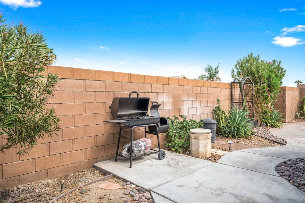 4BR Retro Game Room Theater Pool & Spa - photo 43
