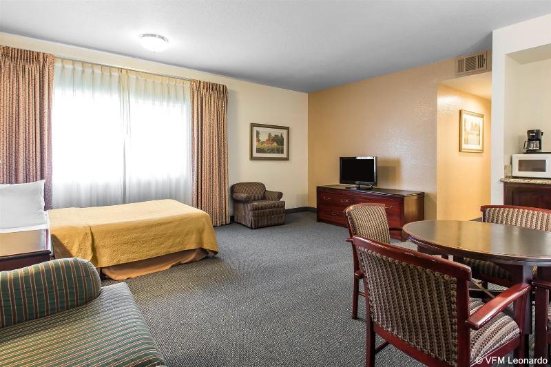The Beachfront Inn & Suites At Dana Point - photo 5